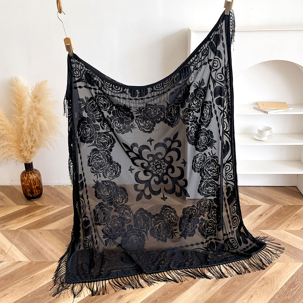 レトロベルベットタッセルスカーフ花柄刺繍暖かいアウターショー - Shawl Wrap Winter のレビューと価格